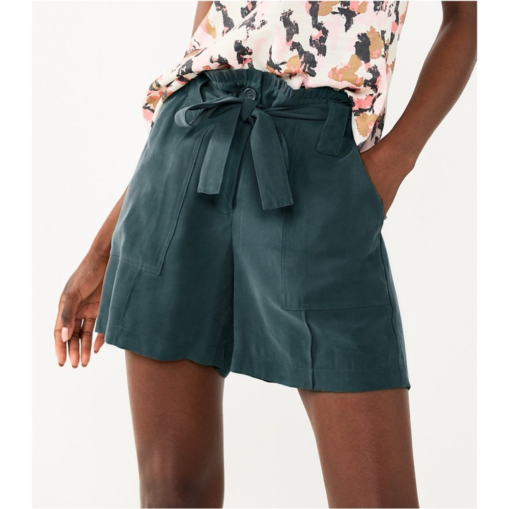 NWT Nine West High-Waisted Paperbag Utility Shorts High Rise Blue Size XL
